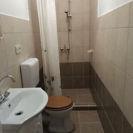 In - Balaton 18989 Nyaraló *